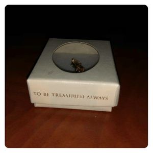 Alpha Chi Omega Membership Pin